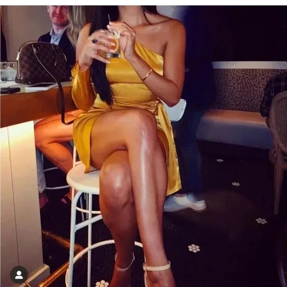 Camila Coelho Stella mini dress in gold - Picture 5 of 14